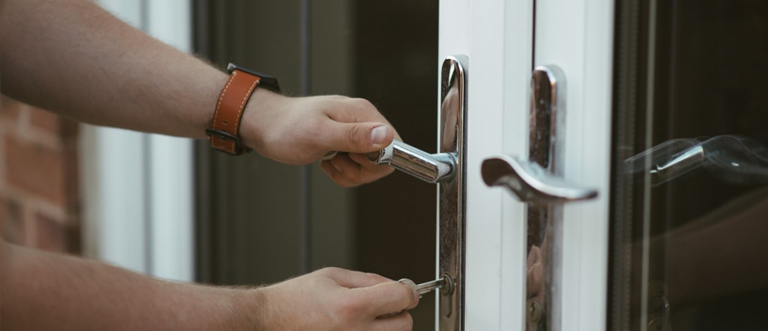24 hour key locksmith Oak Hills