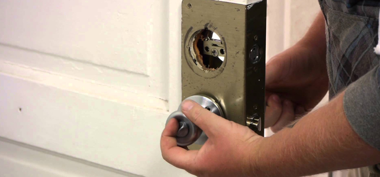 Home Lock Change in Oak Hills